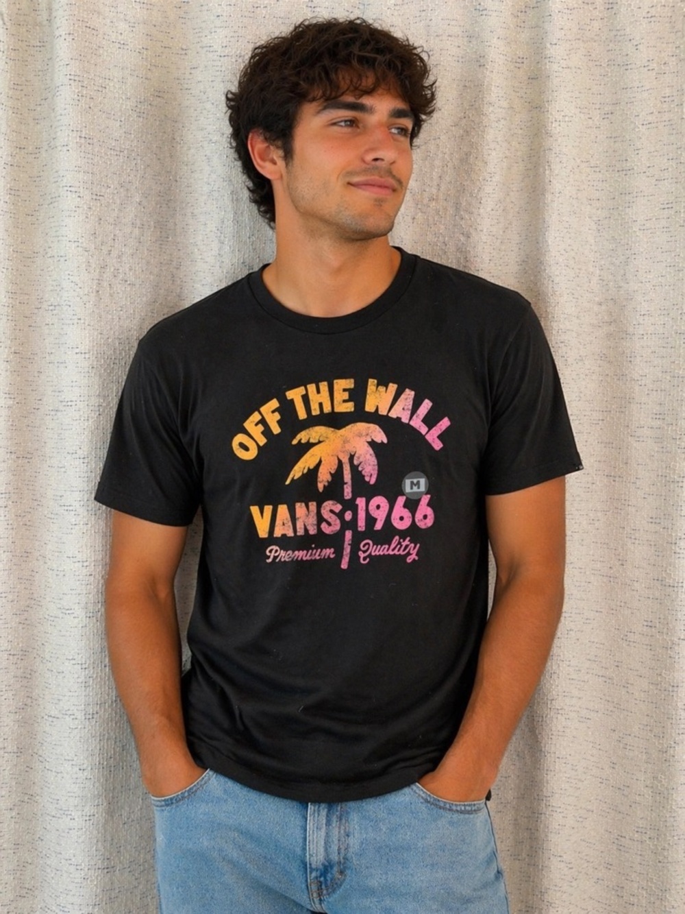 Vans Black Short Sleeve Tee with Pink and Orange Palm Graphic NWT Size M